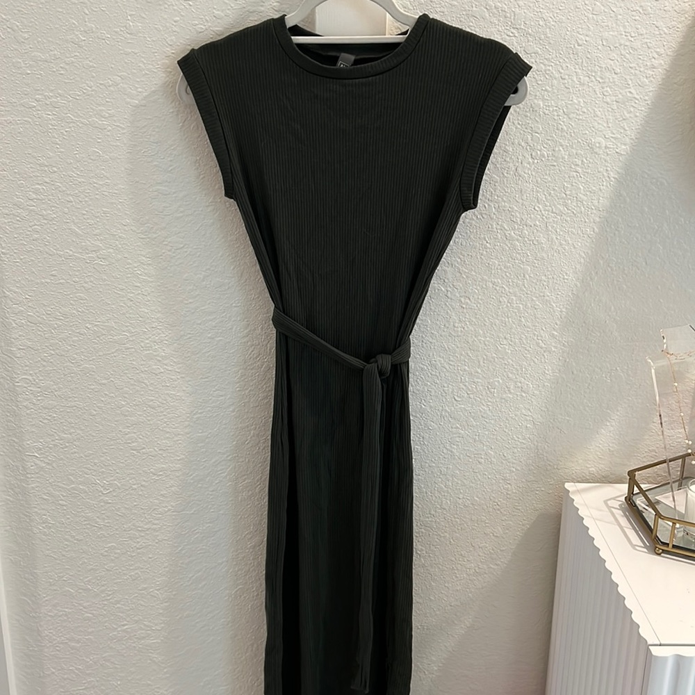 Forest Green Ribbed Knit Midi Dress
